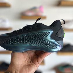 Anthony Edward Low Basketball Shoes, Both Color All Sizes 7-13 Minimum 50% Off