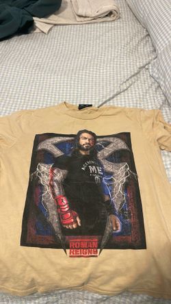WWE ROMAN REIGNS SHIRT SIZE SMALL