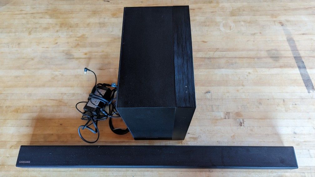 Samsung HW-M430 Sound bar ° Subwoofer ° Home Theater ° Surround Sound