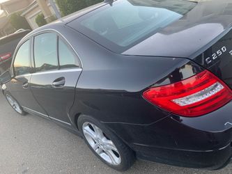 Mercedes, C250, Black, 4-cylinder, 4Door