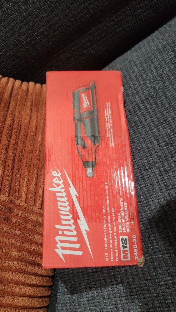 Milwuakee M12 Rotary Tool/ Dremel Thing