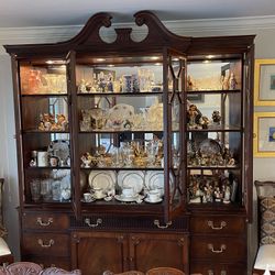 Mahogany Georgian Henkel Harris China Cabinet