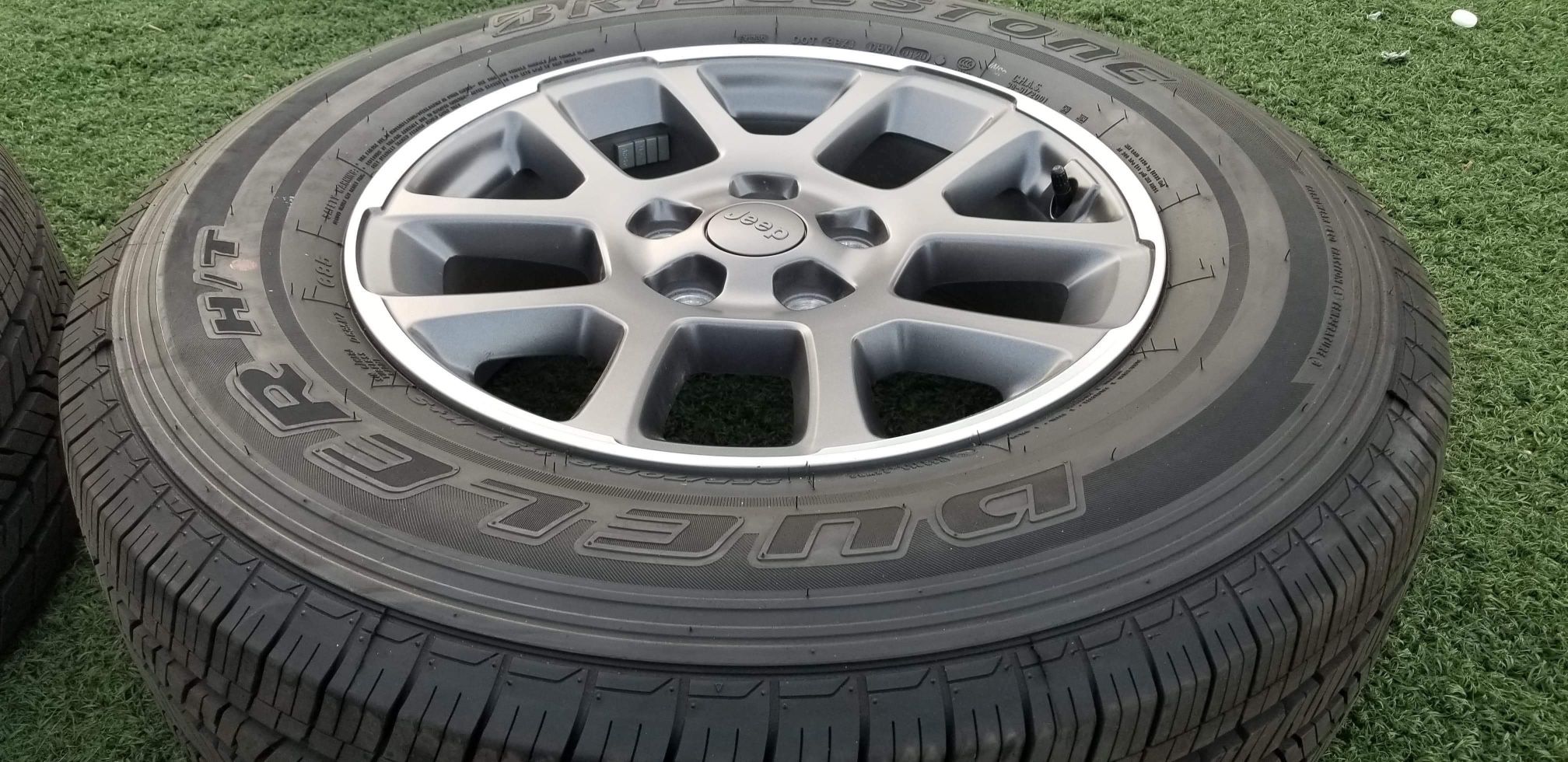 4 NEW JEEP Rims-Tires 255-70R18” $700