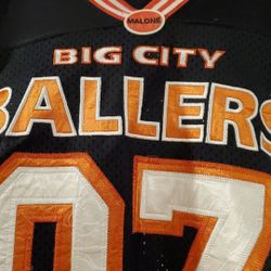 VINTAGE MAURICE MALONE JERSEY 🇯🇪. Afro-Centric Wear. 