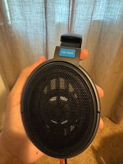 Sennheiser HD600 Wired Headphones