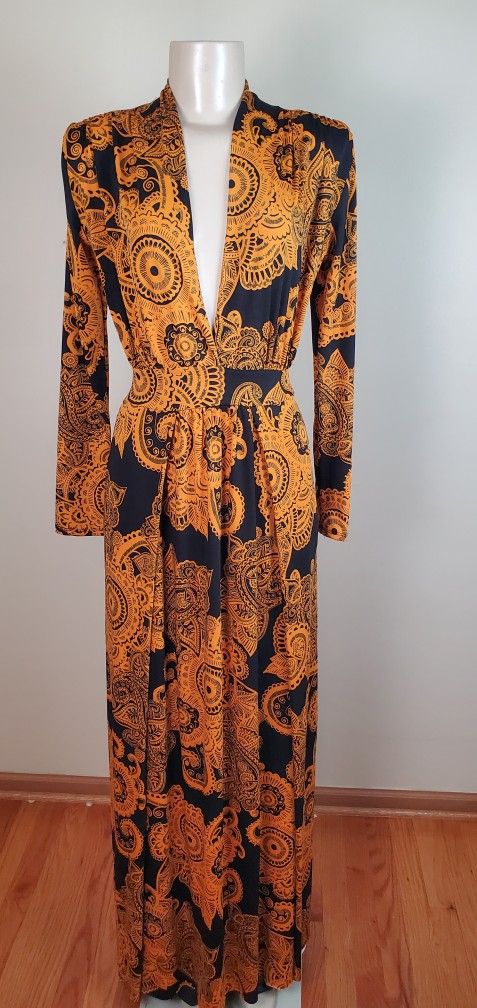 Stunning Black & Gold Paisley Maxi Dress –Small