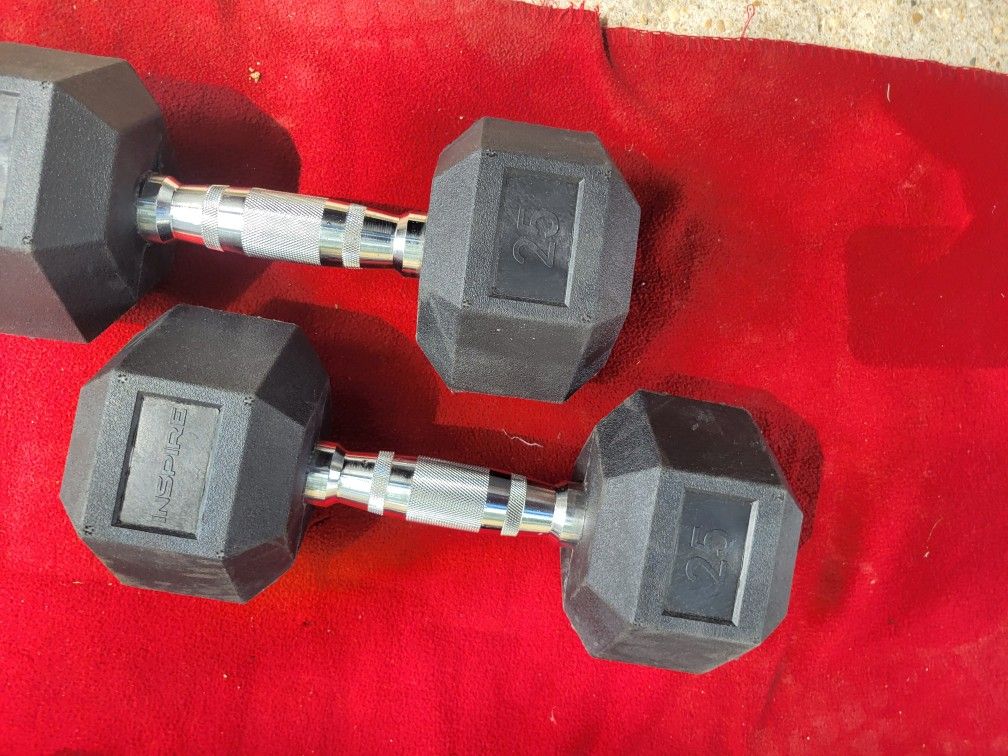 SET OF 25LB RUBBER COATED HEXHEAD DUMBBELLS
TOTAL 50LB
11525 S HALSTED DUNKINDONUTS/7111.S WESTERN WALGREENS
55$ CASH ONLY AS IS