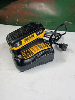 DeWalt battery charger and battery 2ah