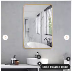 🪞 #131 Ta. 24 in. W x 36 in. H Gold Rectangle Framed Mirror