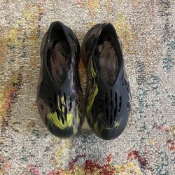 Yeezy Mx Carbon Foam Runner