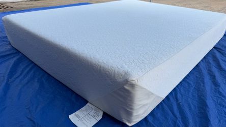 🔥🔥TEMPURPEDIC QUEEN SIZE MATTRESS 🔥🔥