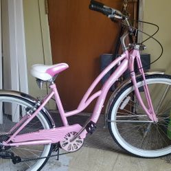 This is surely a beauty ,Schwinn 26" Rixie Beach cruiser