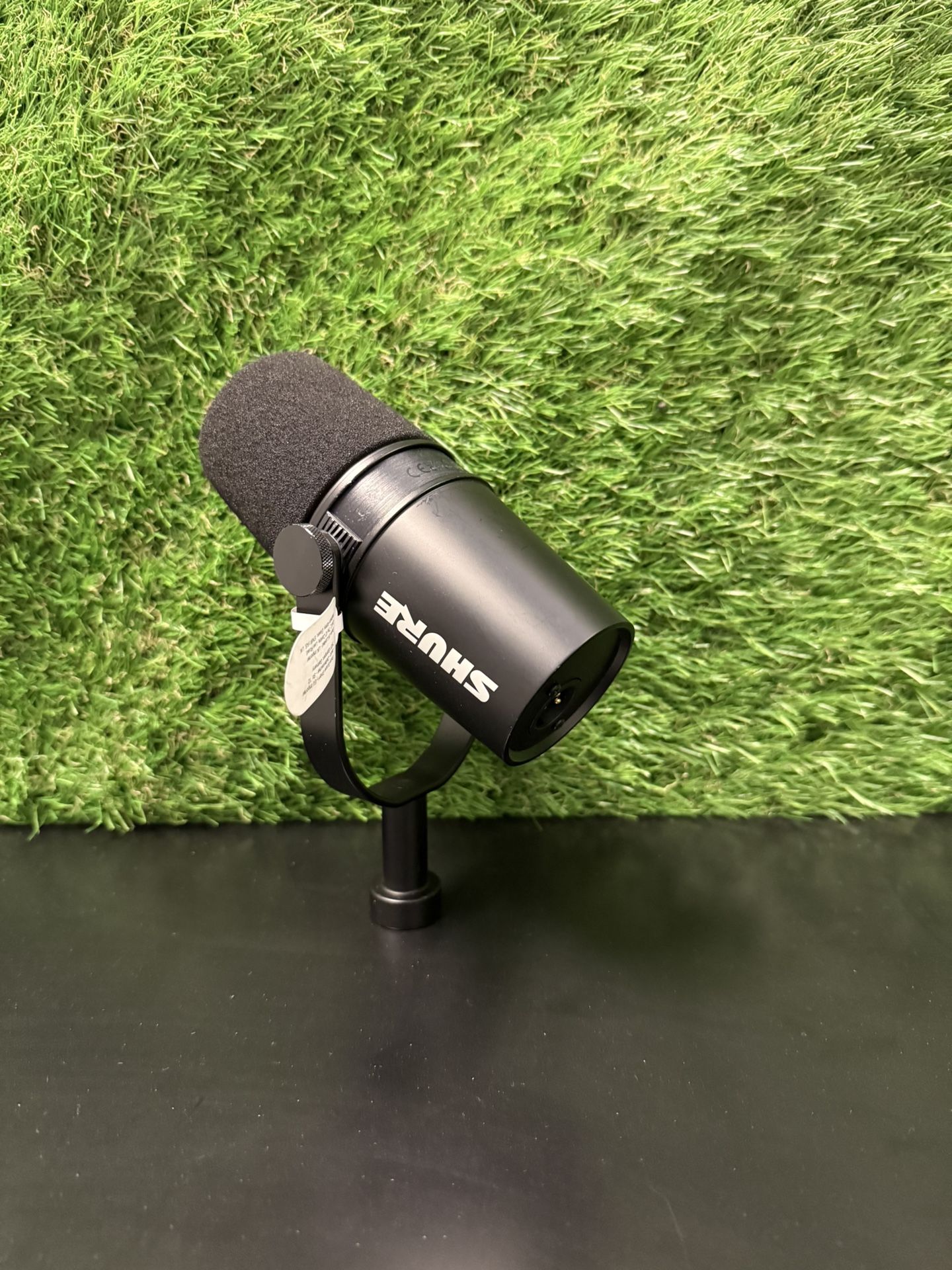 16nou ホビー・楽器・アート SHURE MV7X