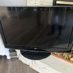 LG 42” Tv