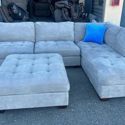 Sectional Couch 