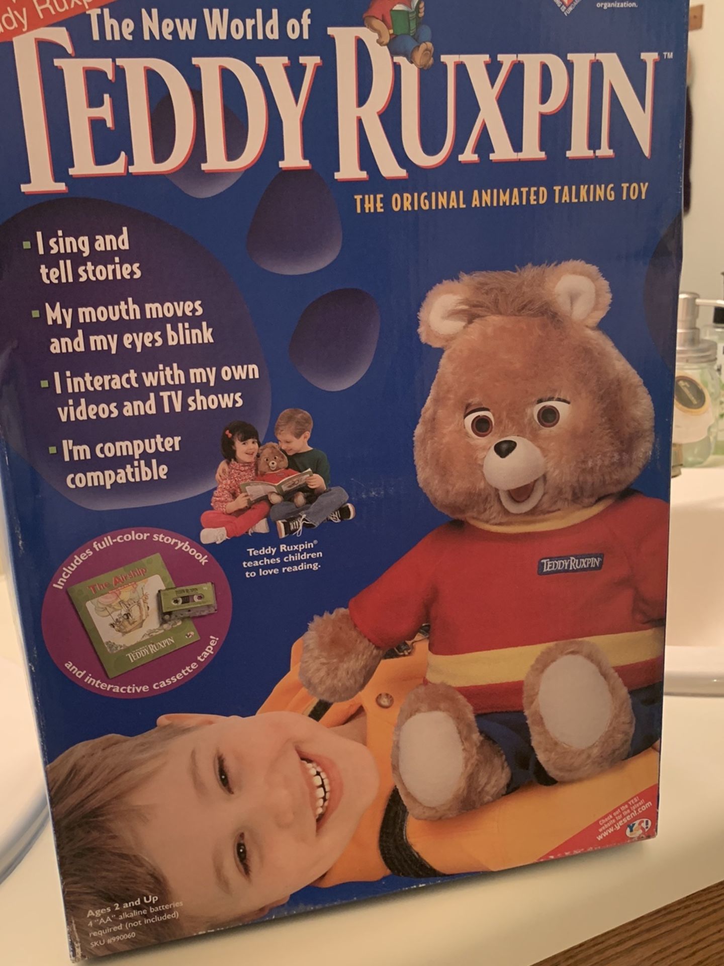 Teddy Ruxpin Animated Talkinghh Toy 1998 - Unopened - Comes With Book And Casette