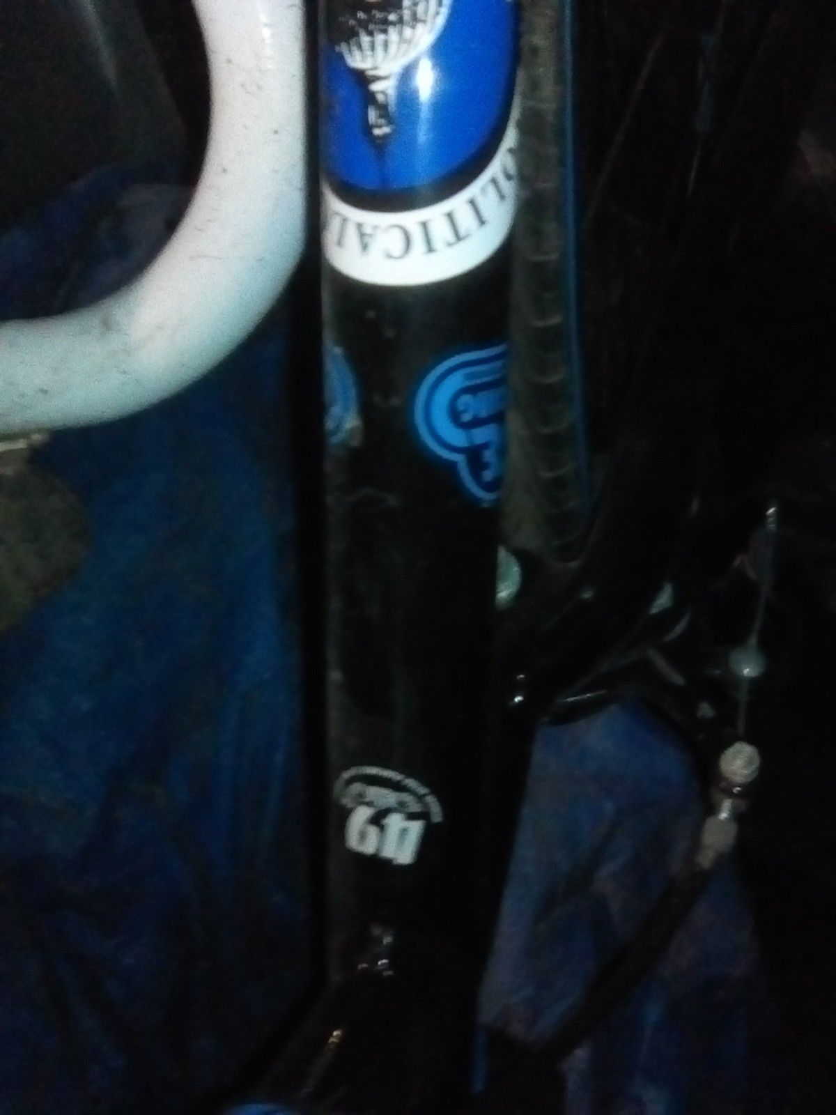 SE PK Ripper black & blue 26"frame like new.Hardly ever ridden bought New.Custom Carbon Fiber rims vintage saddle leather seat.priced to sell fast.
