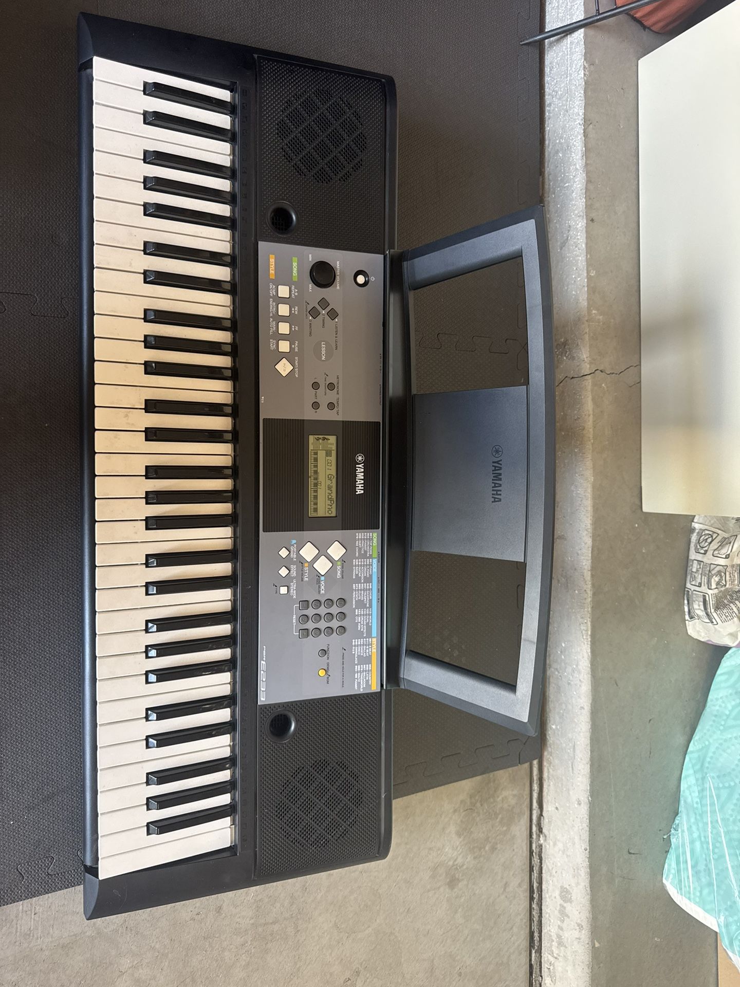 Yamaha Keyboard