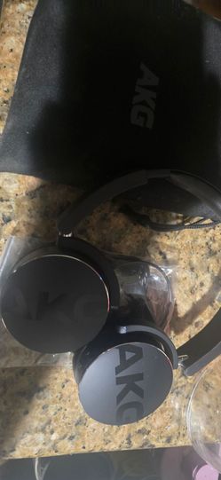 The AKG Y50