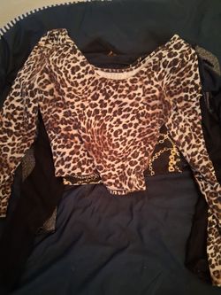 Bulk of woman clothes size small medium