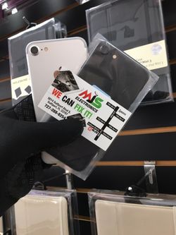 IPHONE 7 32GB UNLOCKED