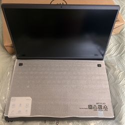 Dell Inspiron 15 3000 Model 3520 