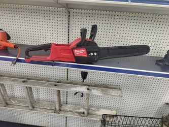 Milwaukee chainsaw