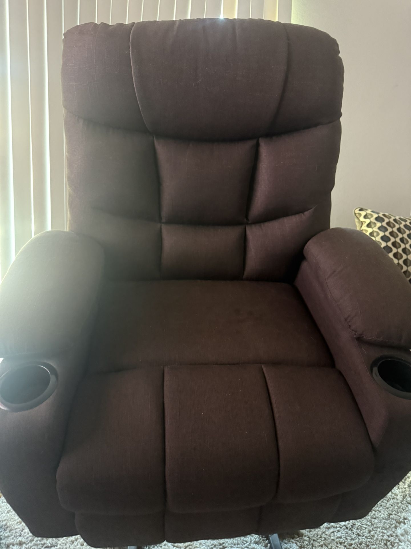 Message Recliner lifting Chair With USB Charger ,Cup Hold Holder And Chair Lift with heater everything work can deliver too if closed by