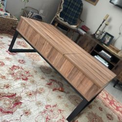 Wood Lift Top Coffee Table