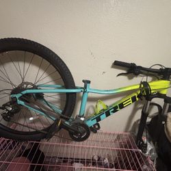 Trek Marlin Mountain Bike – Good Condition
