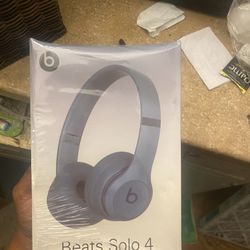 Beats Solo 4