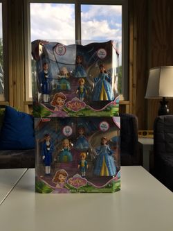 Girl toys $15 each/must pick up Gahanna.