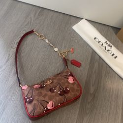 COACH March new products