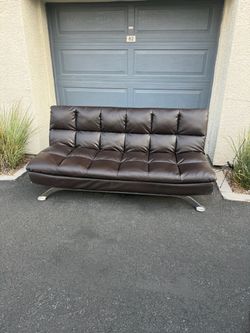 Couch/Futon/Bed