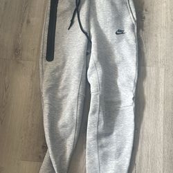 Nike Fleece Pants - Small