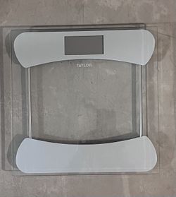 Taylor Brand bathroom scale