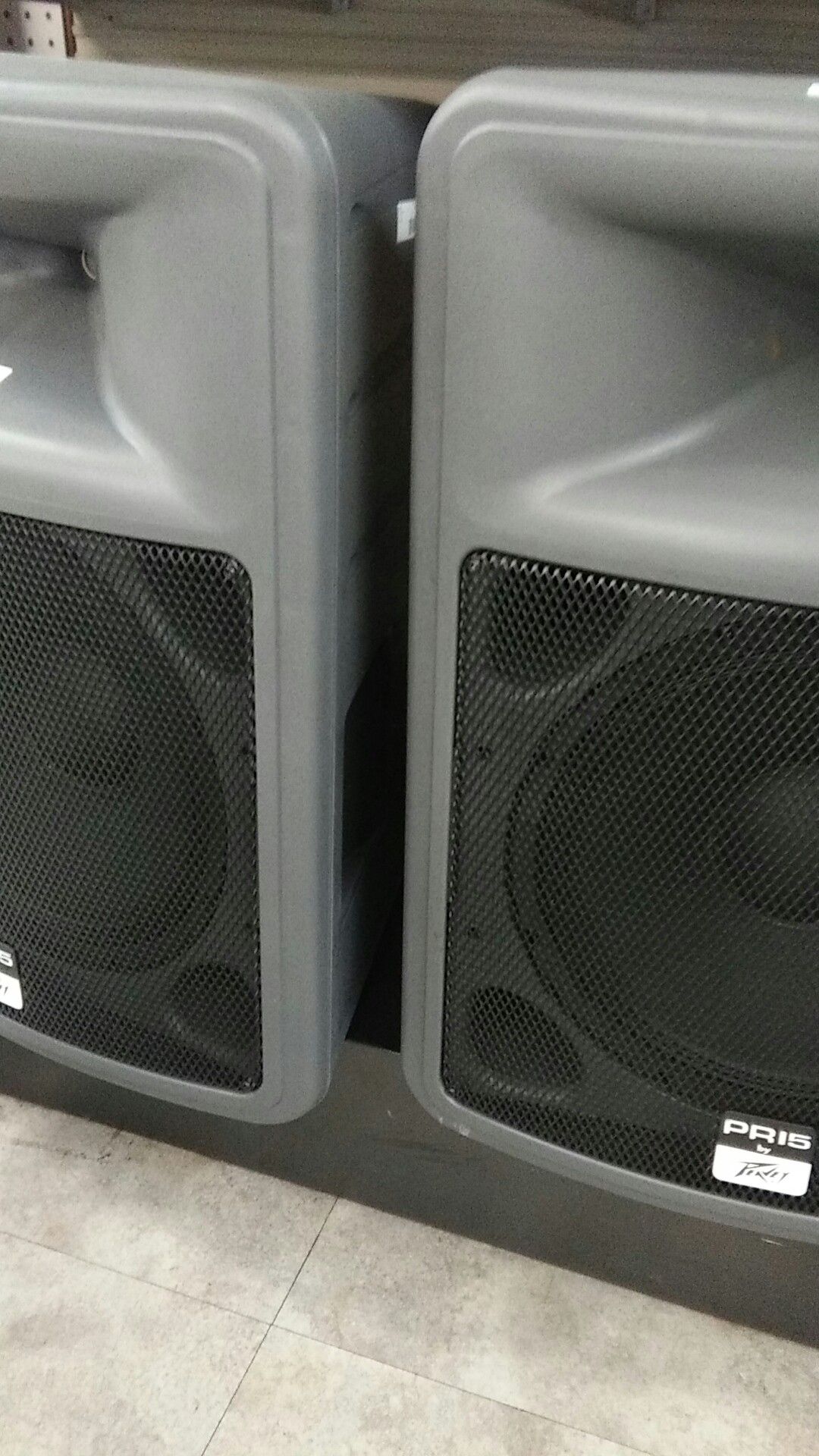 Peavey PR15 loudspeakers