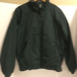 L.L. Bean Green Quilted Bomber Jacket with fleeced interior, Mens size Medium preowned. In excellent condition. 