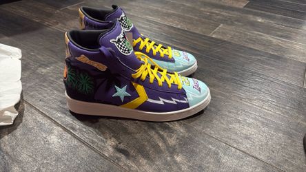 Converse Size 12 Lakers