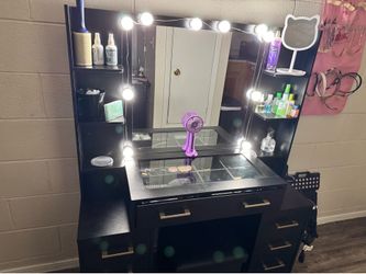 Vanity with ottoman Chair