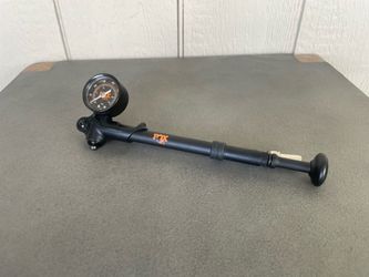 Fox Shock Pump
