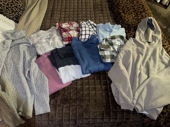 Mixed Clothing Bundle – 10+ Pieces