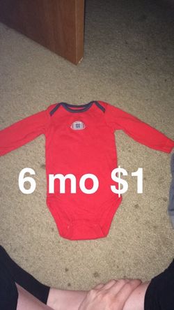 Carters 6 mo long sleeve onesie $1