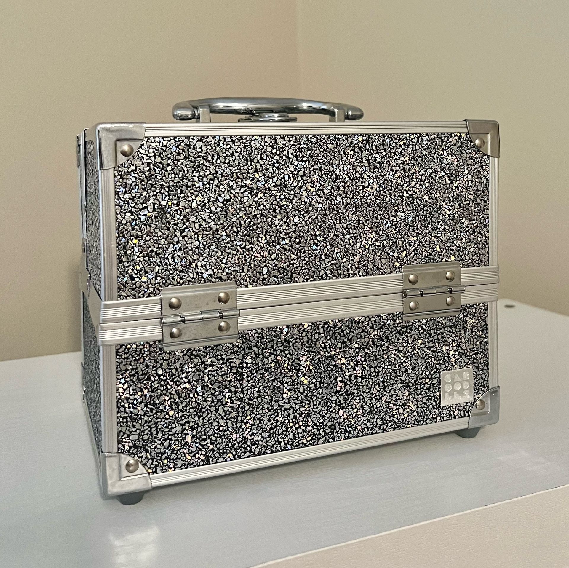 Travel Cosmetic Box