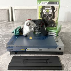 Microsoft Xbox One X 1TB Cyberpunk 2077 Limited Edition Console Bundle 
