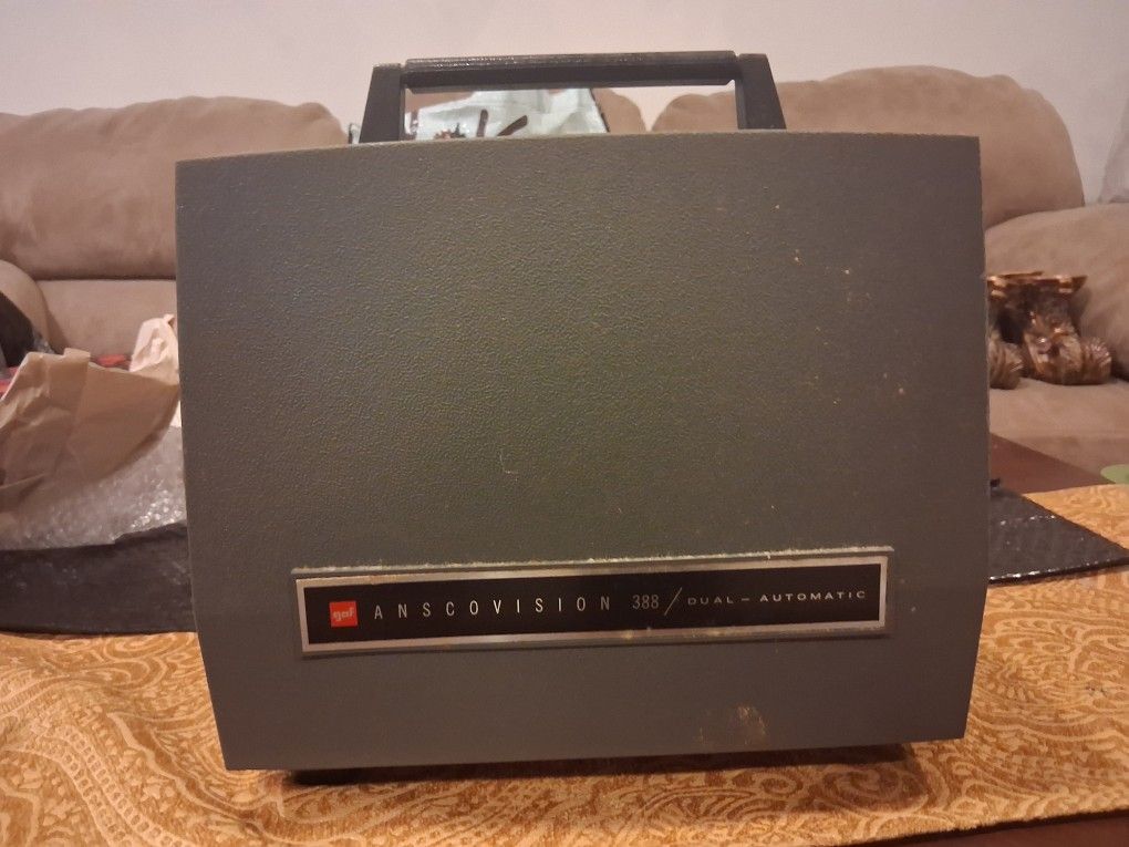 GAF ANSCOVISION Movie Projector