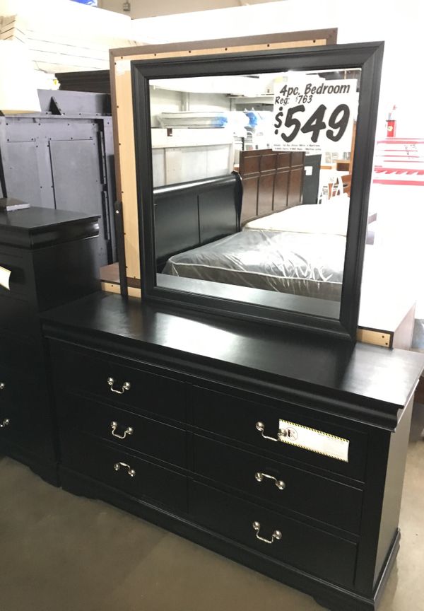 4pc FULL SIZE BEDROOM SET for Sale in San Antonio, TX ...