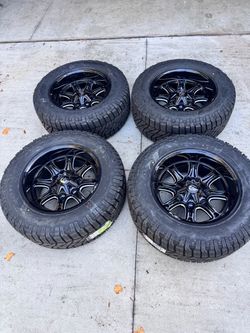 Ram 2500/3500 wheels and tires 8x6.5 brand new