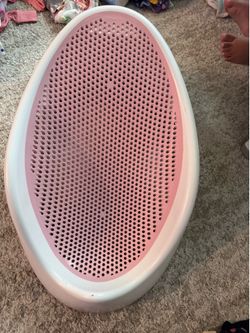 Baby bath tub