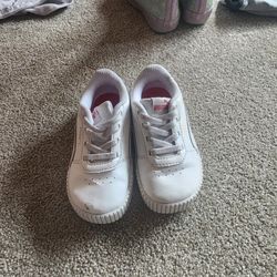 8 Pairs Of Girls Shoes. 